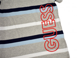 Tricou Guess, dungi cu text brodat