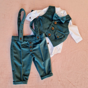 Costum de eveminent verde smarald