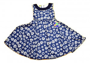 Rochie de fete cu imprimeuri albe