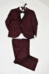 Costum pentru ceremonie pentru copii