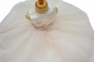 Rochie eleganta botez , Ido , cu trena din tiul