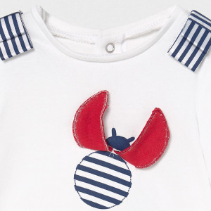 Costum cu alb si rosu din bumbac pentru bebeluze
