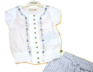 Costum cu ie si pantalon in dungi