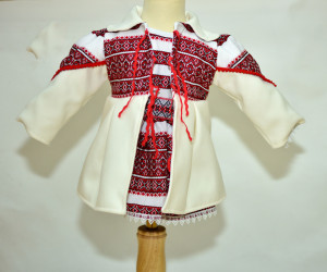 Rochia traditionala cu palton