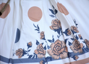 Rochie , trandafiti si buline