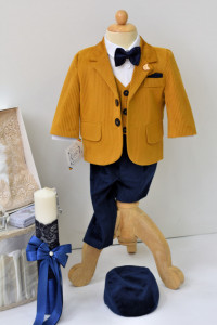 Costum botez Levin din catifea gen raiat