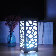 Lampa de veghe cu lumini colorate