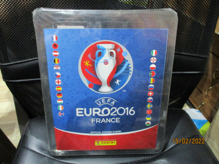 Prazan album i kompletan set sličica EURO 2016 Panini