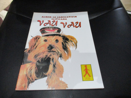 Prazan album Vau Vau Dečje novine