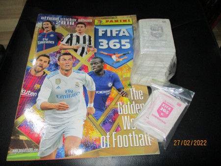Prazan album i kompletan set FIFA 365 2018 Panini