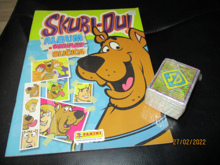 Prazan album i kompletan set sličica Skubi du Scooby Doo Panini
