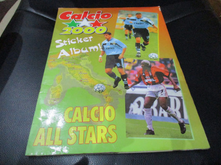Kompletno popunjen album Calcio 2000 Leone Sergio