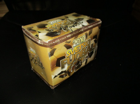Puna kutija Svetski fudbal 2010 Južna Afrika School Shop