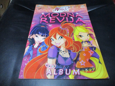 Prazan album Modna revija Winx club Apsolut velpro