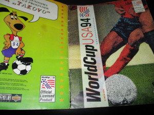 Kompletno popunjen album USA 94 Upper Deck