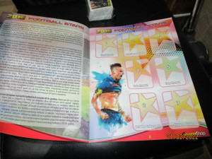 Prazan album i kompletan set sličica Football Stars 2019 School Shop