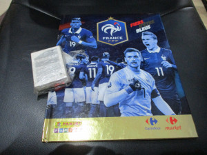 Prazan album i kompletan set sličica France Fiers detre blues Panini