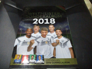 Kompletno popunjen album Nemačka Fudbalska reprezentacija 2018