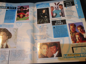 Kompletno popunjen album The 1990 Smash Hits Ćao