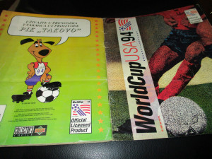 Kompletno popunjen album USA 94 Upper Deck