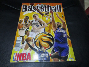 Popunjen album Total Basketball Luxor