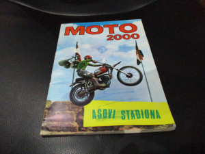 Kompletno popunjen album Moto 2000 Asovi Stadiona Dečje novine