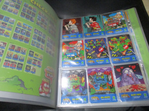 Kompletno popunjen Binder The trash pack Đubriša Giromax