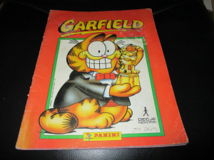 Kompletno popunjen album Garfield Panini