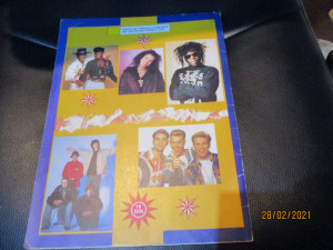 Kompletno popunjen album The 1990 Smash Hits Ćao