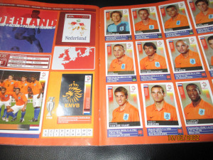 Kompletno popunjen album UEFA EURO 2008 Panini