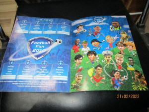 Prazan album i kompletan set sličica Football Fan 2010 Luxor
