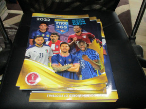 Prazan album FIFA 365 2022 Panini