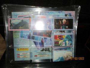 Prazan album i kompletan set sličica Frozen zaleđeno kraljevstvo Panini