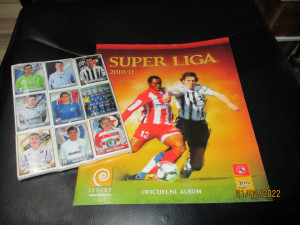 Prazan album i kompletan set sličica Jelen Super liga 2010/11 Slajbe