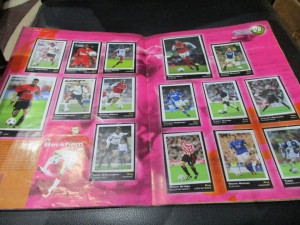 Kompletno popunjen album Total Football 02-03 Luxor