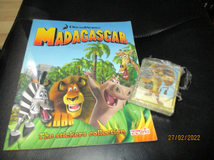 Prazan album i kompletan set sličica Madagascar Newlinks