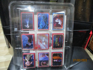 Prazan album i kompletan set sličica Frozen 2 Panini