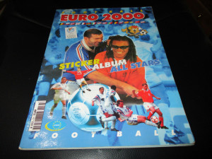 Kompletno popunjen album EURO 2000 Gross