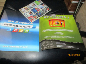 Prazan album i kompletan set sličica Jelen Super liga 2010/11 Slajbe