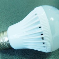 Becul LED de 9W