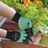 Manusi pentru gradinarit. Ideale pentru sapat si plantat!