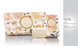 Cutie cadou - 3 x 150g sapunuri sculptate - cu aroma naturala de trandafir, violete, lacramioare, lavanda, portocale sau lamai