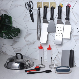 Set de 27 ustensile pentru gratar Wamsound, aluminiu/silicon/otel inoxidabil, argintiu/negru/rosu