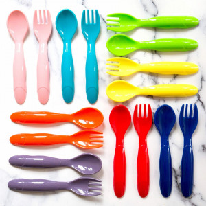 Set de tacamuri pentru copii Youngever, plastic, multicolor, 27 piese