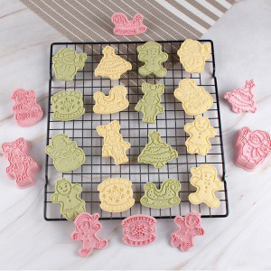 Set de 8 forme pentru biscuiti de Craciun Sunshine smile, plastic, roz