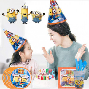 Set de vesela Minioni INTVN, carton, multicolor, 35 piese