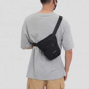 Borseta Gutriff, panza Oxford, negru, 16 x 7 x 26 cm