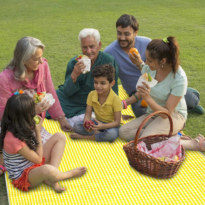 Patura pentru picnic Naapesi, PVC, galben, 150 x 200 cm