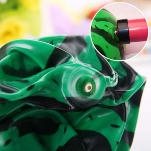 Set de 4 mingi pentru plaja cu pompa BESTZY, PVC, verde/negru/rosu, 20 cm