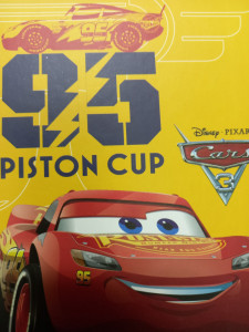 Sveska Marvel i Disney A5, tvrd povez, linije